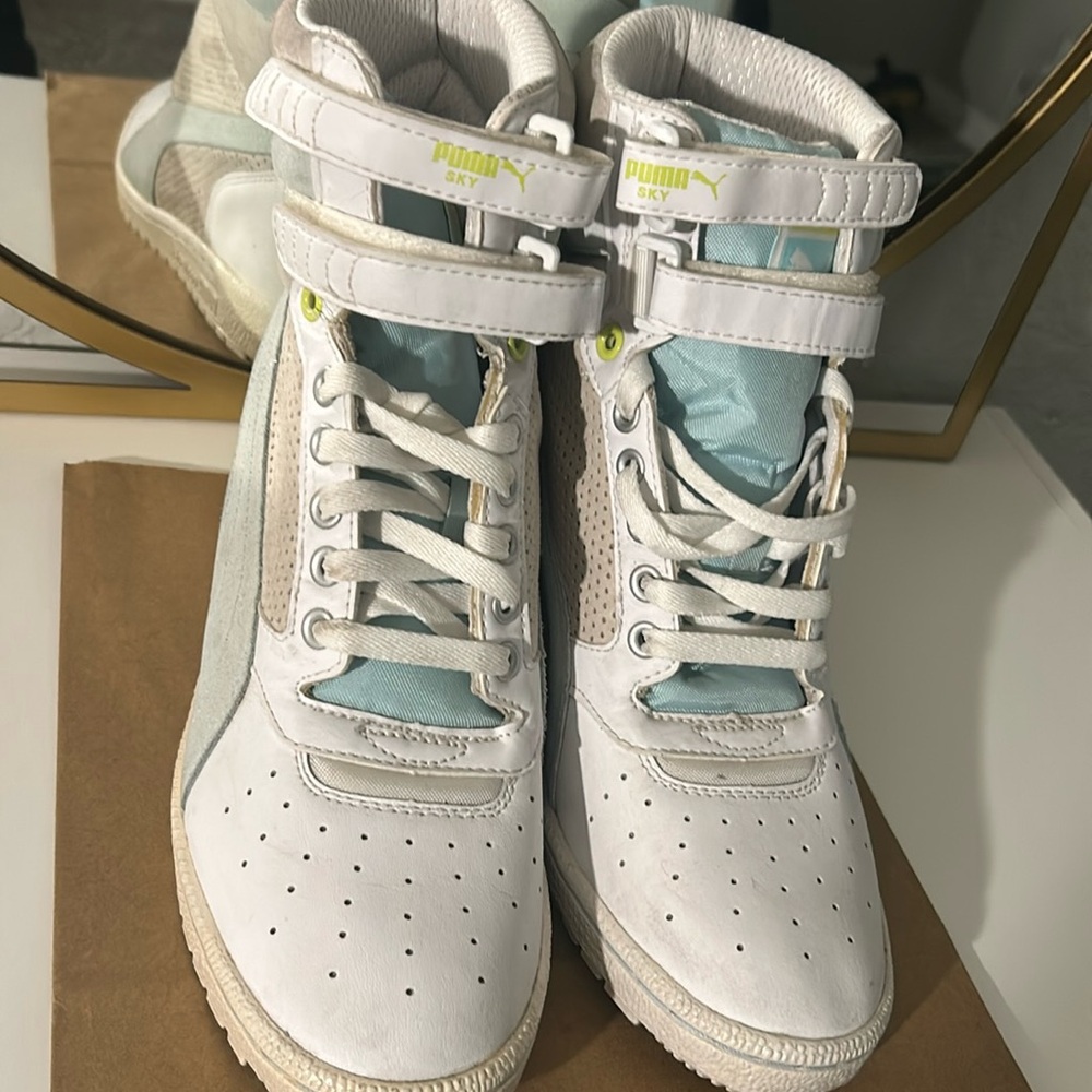 PUMA Sky Wedge Fashion Sneaker hidden heel 
 size 8.5 US